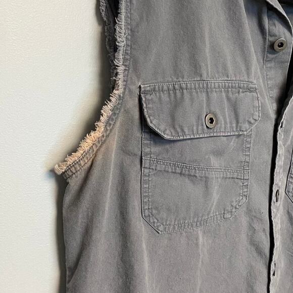 Harley-Davidson Mens Grey Blowout Sleeveless Button-Up Shirt Sz. M - Picture 4 of 8